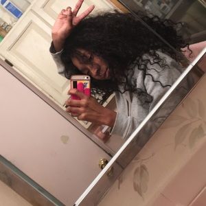 Meet your Posher, Johnnell